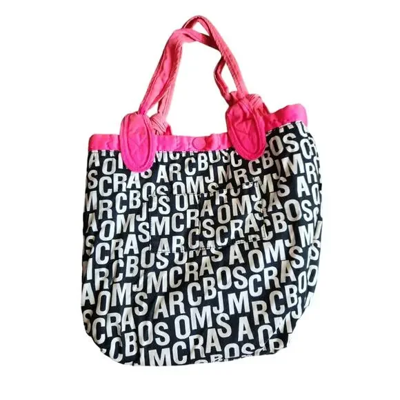 MARC BY MARC JACOBS Large Pink Quilted Nylon Tote Bag - Picture 8 of 10